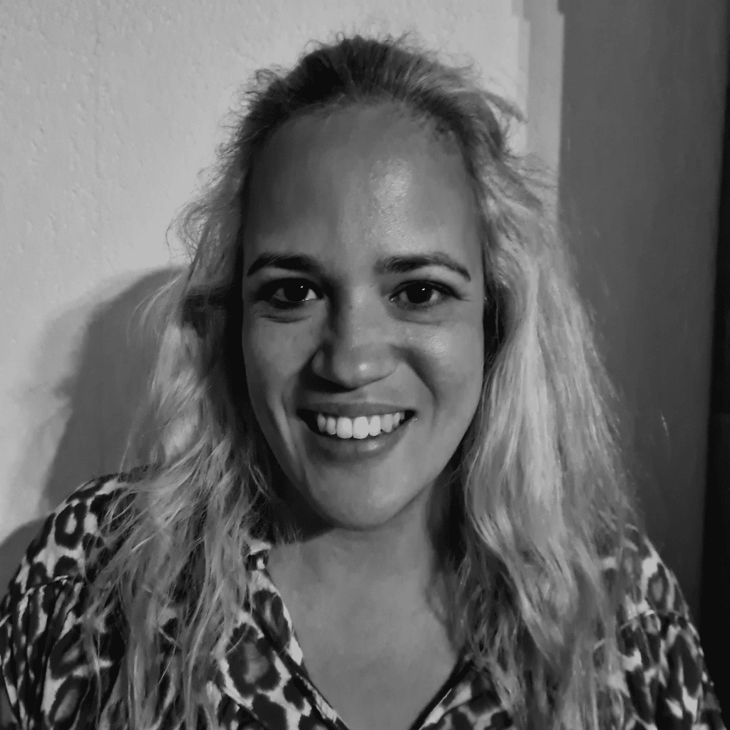  Maaike van 't Hullenaar